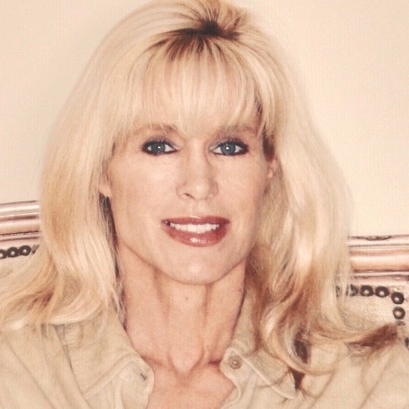 Meet your Posher, Susie - Picture 2 of 6